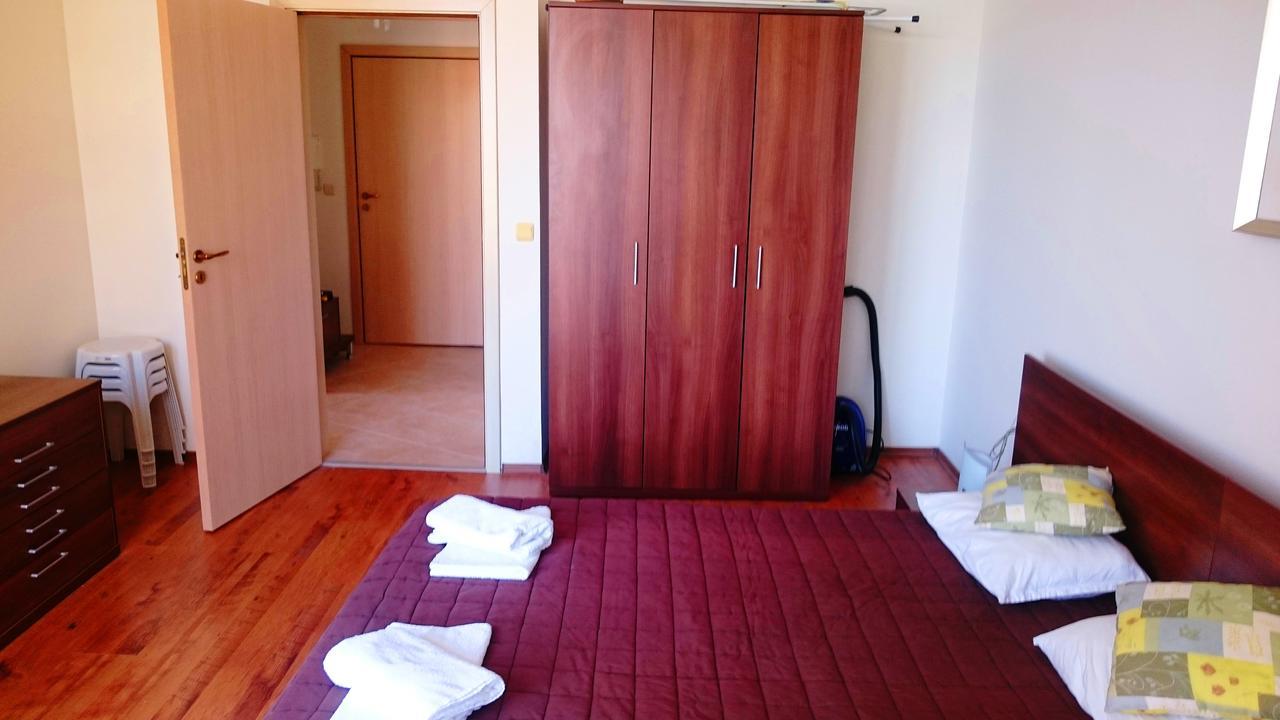 Akb Apartment Sea View Aheloy Eksteriør billede